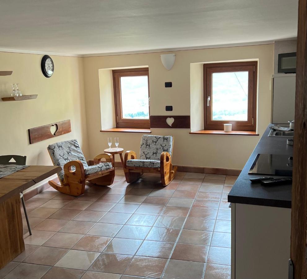 Apartamento Profumo Di Legno Aosta Exterior foto